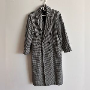 Long double-breasted houndstooth coat